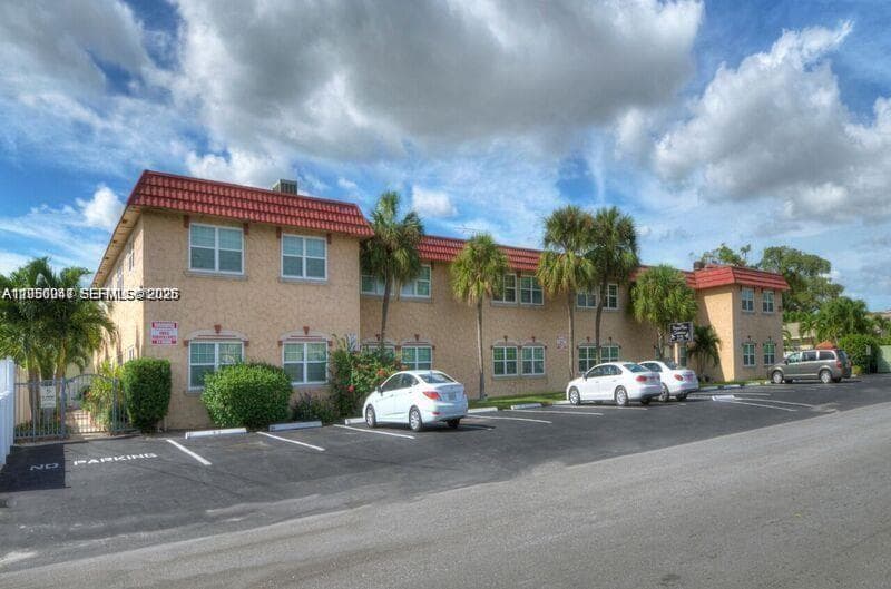 POMPANO PLACE CONDO · #112 in Pompano Beach - Photo 10