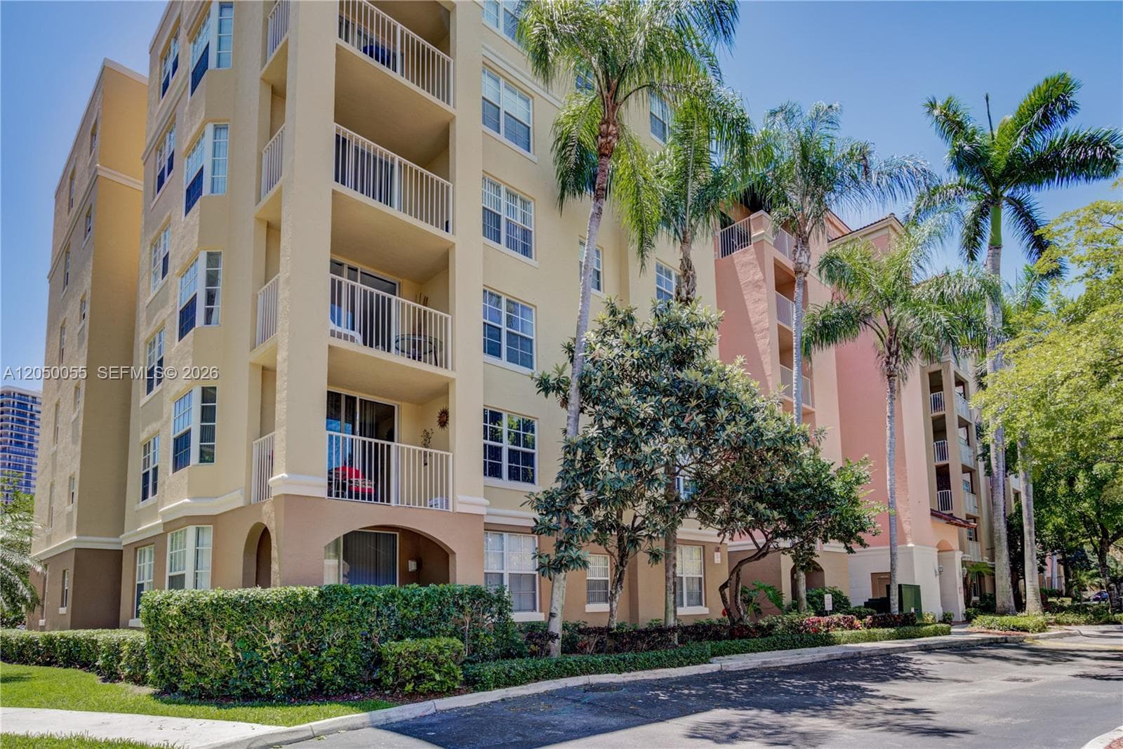 THE YACHT CLUB AT AVENTUR · #8405 in Aventura - Photo 20