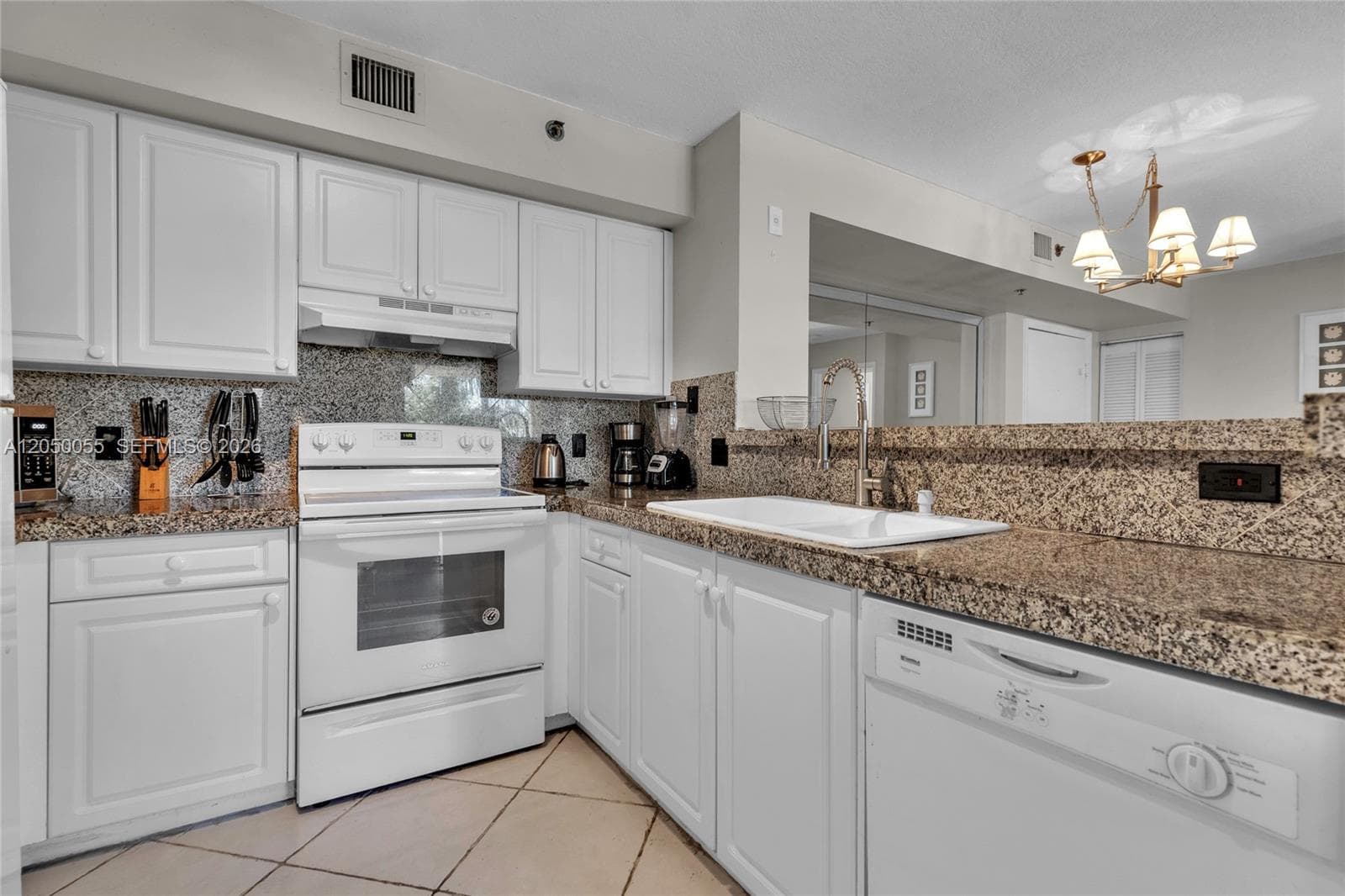 THE YACHT CLUB AT AVENTUR · #8405 in Aventura - Photo 9