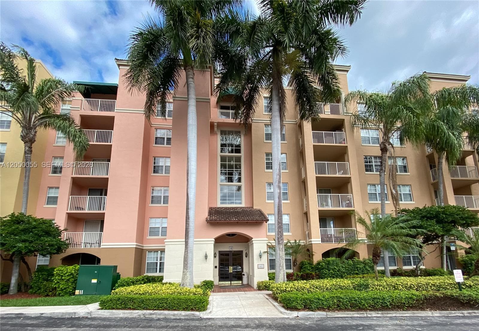 THE YACHT CLUB AT AVENTUR · #8405 in Aventura - Photo 31