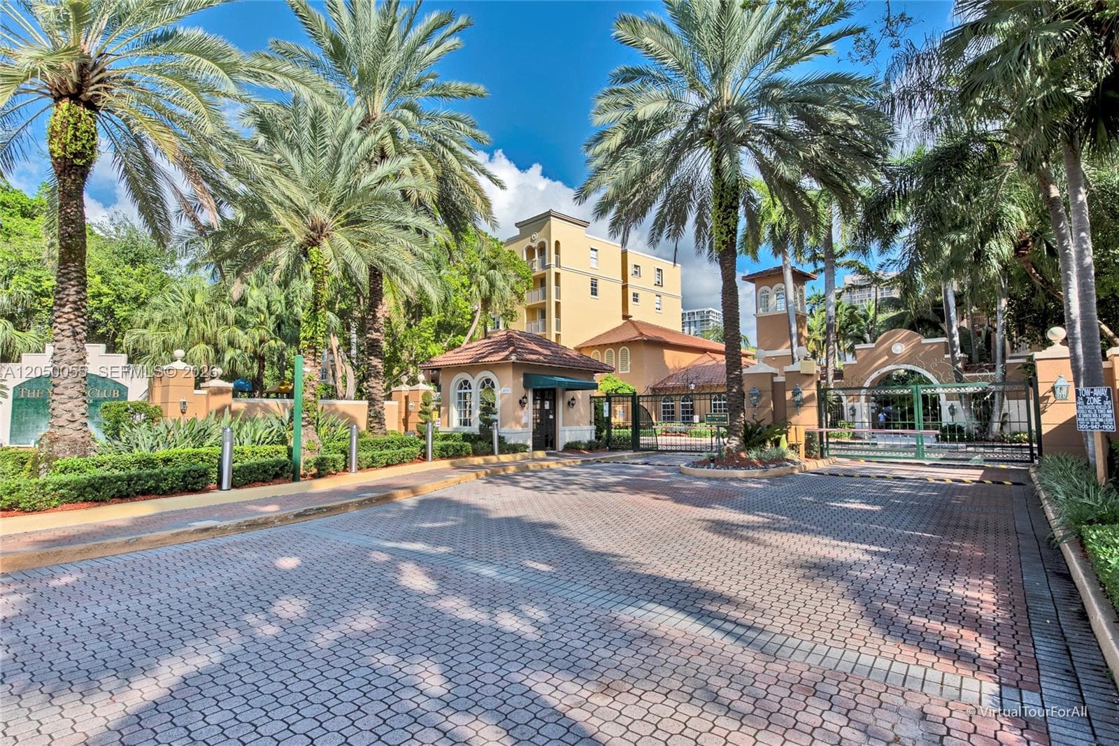 THE YACHT CLUB AT AVENTUR · #8405 in Aventura - Photo 29