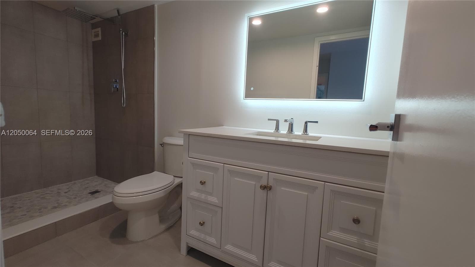 OCEANVIEW PARK CONDO · #125 in Hallandale Beach - Photo 5
