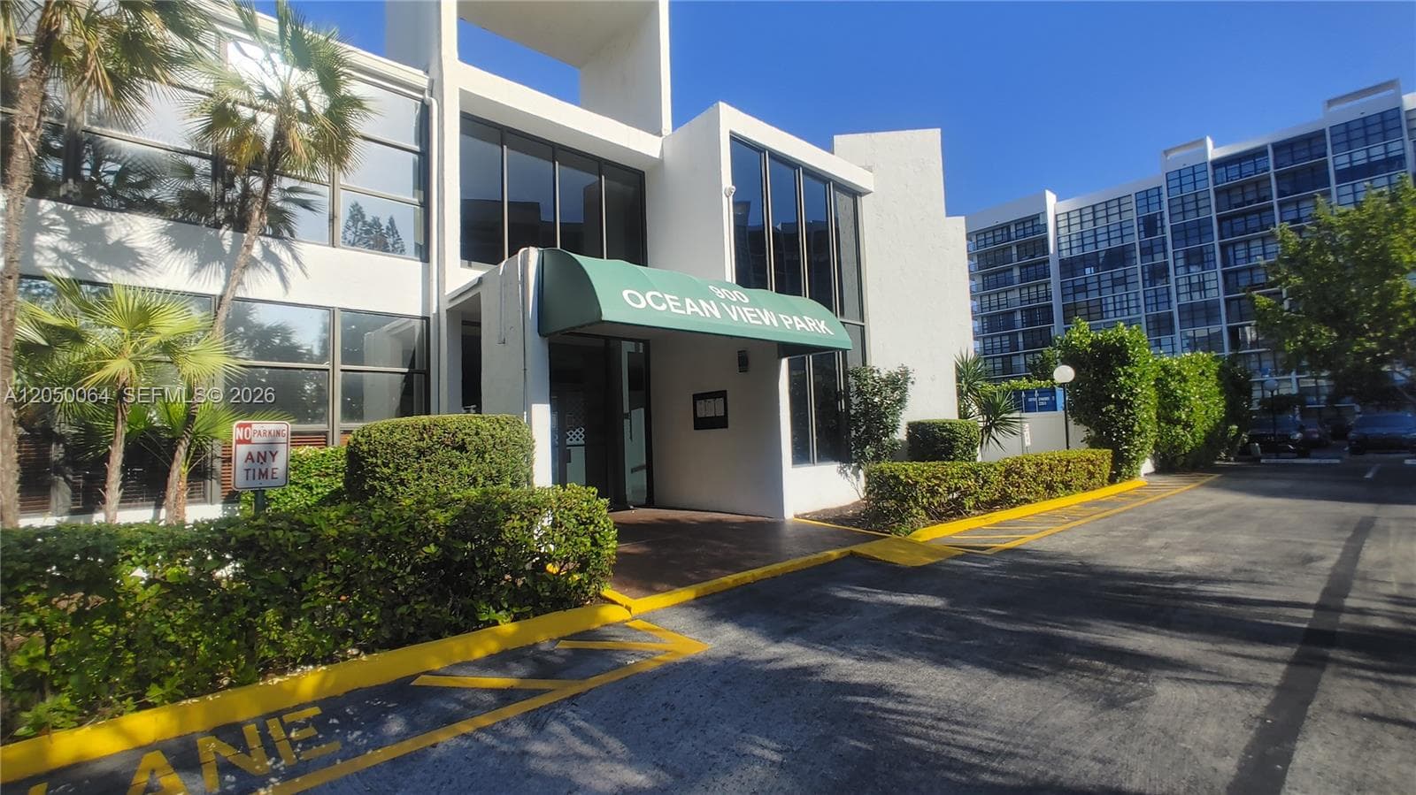 OCEANVIEW PARK CONDO · #125 in Hallandale Beach - Photo 24