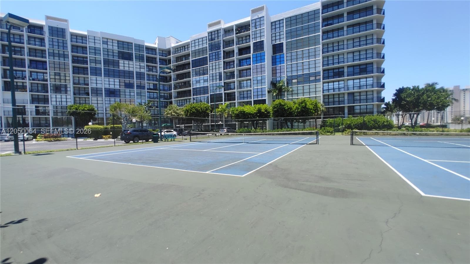 OCEANVIEW PARK CONDO · #125 in Hallandale Beach - Photo 49