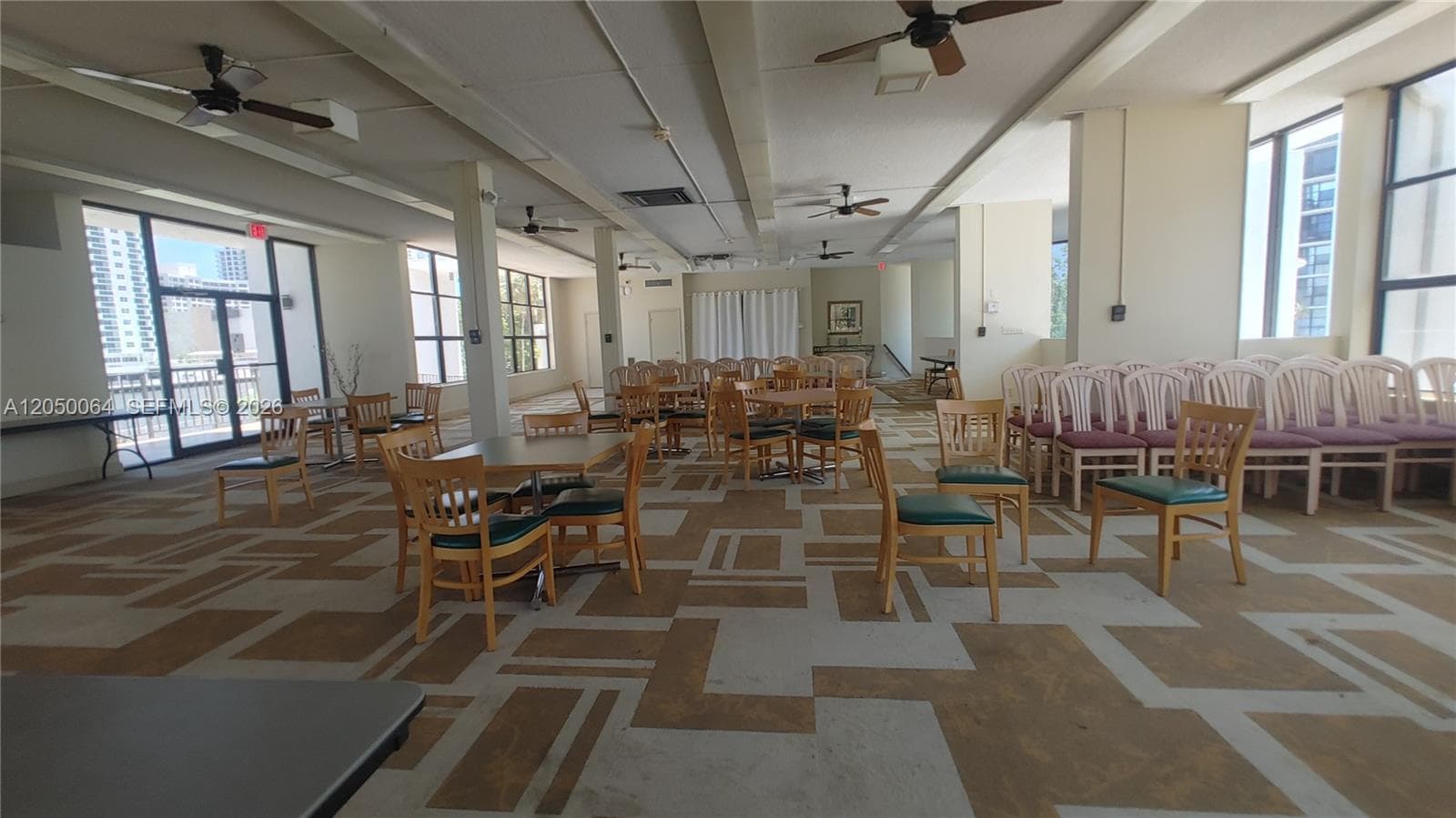 OCEANVIEW PARK CONDO · #125 in Hallandale Beach - Photo 54