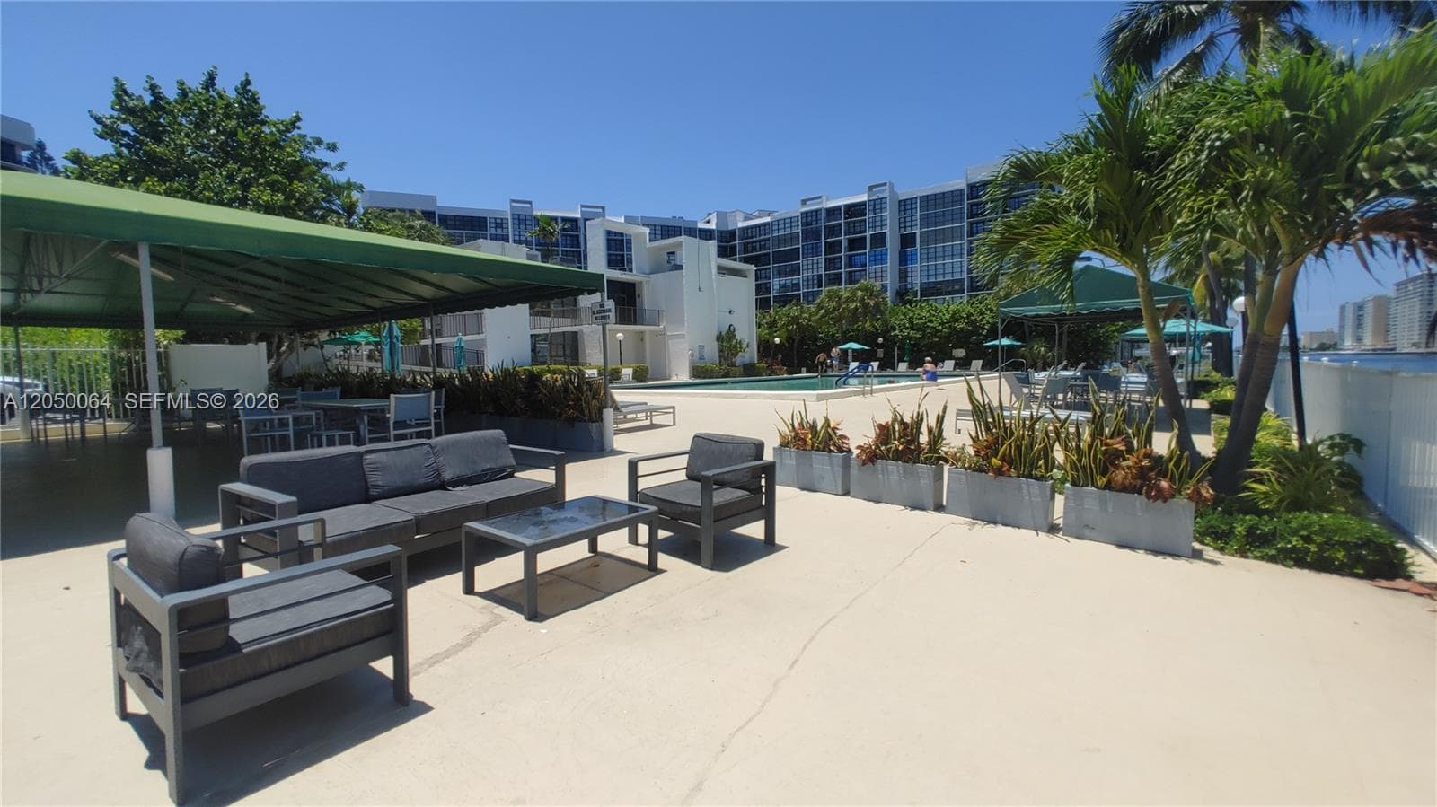 OCEANVIEW PARK CONDO · #125 in Hallandale Beach - Photo 48