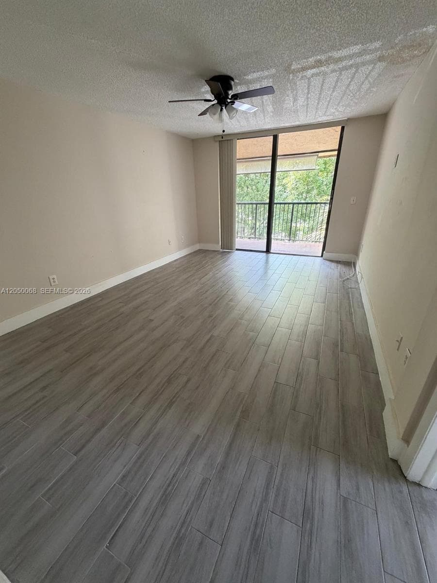 Promenade At Kendale Lake · #412M in Miami - Photo 13