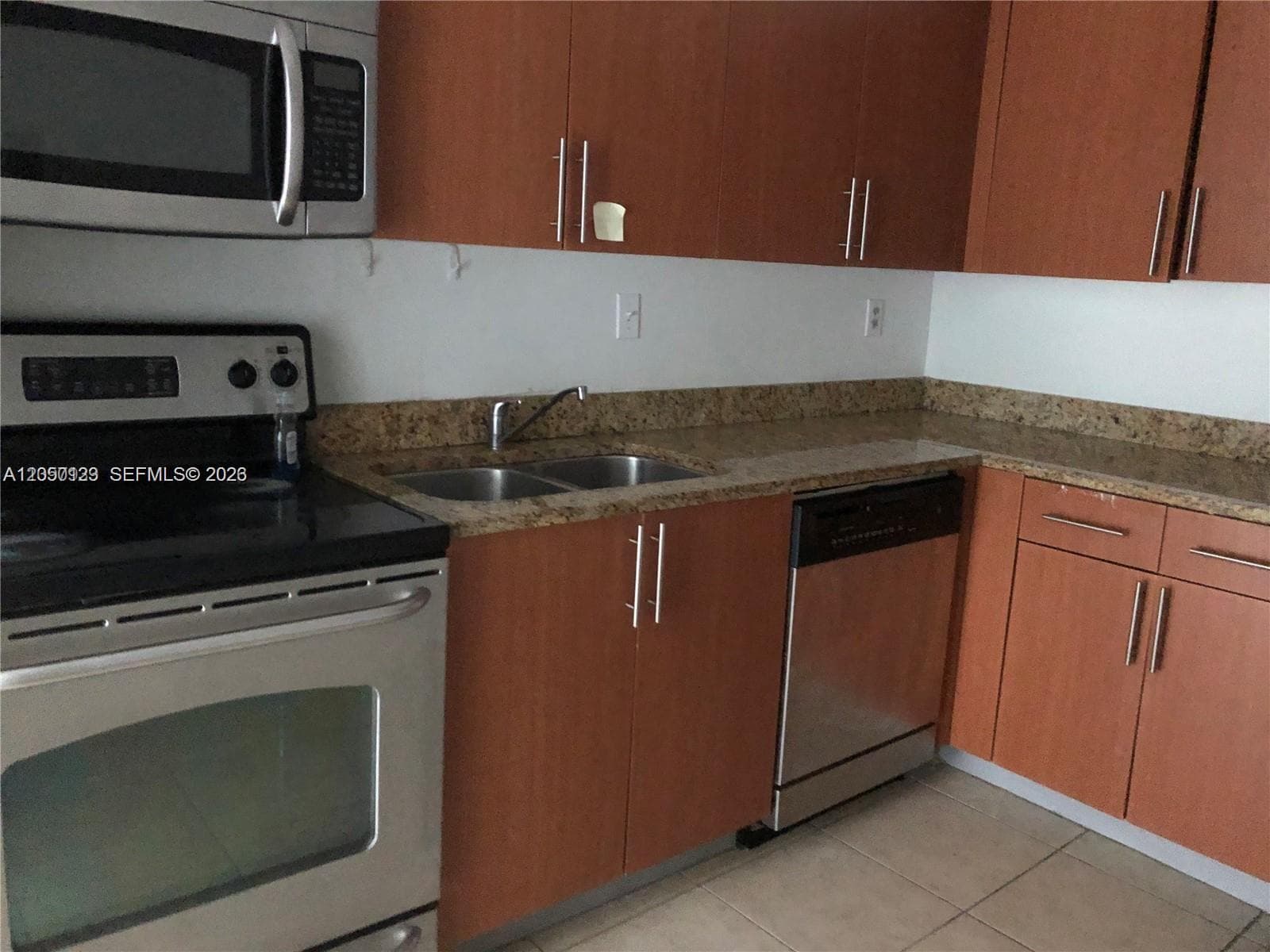 PARC CENTRAL AVENTURA EAS · #PH05 in Aventura - Photo 8