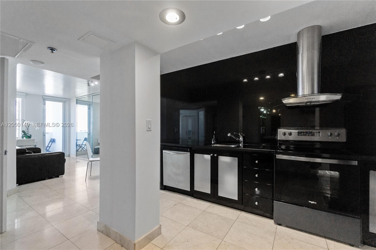 The Decoplage · #1020 in Miami Beach - Photo 3