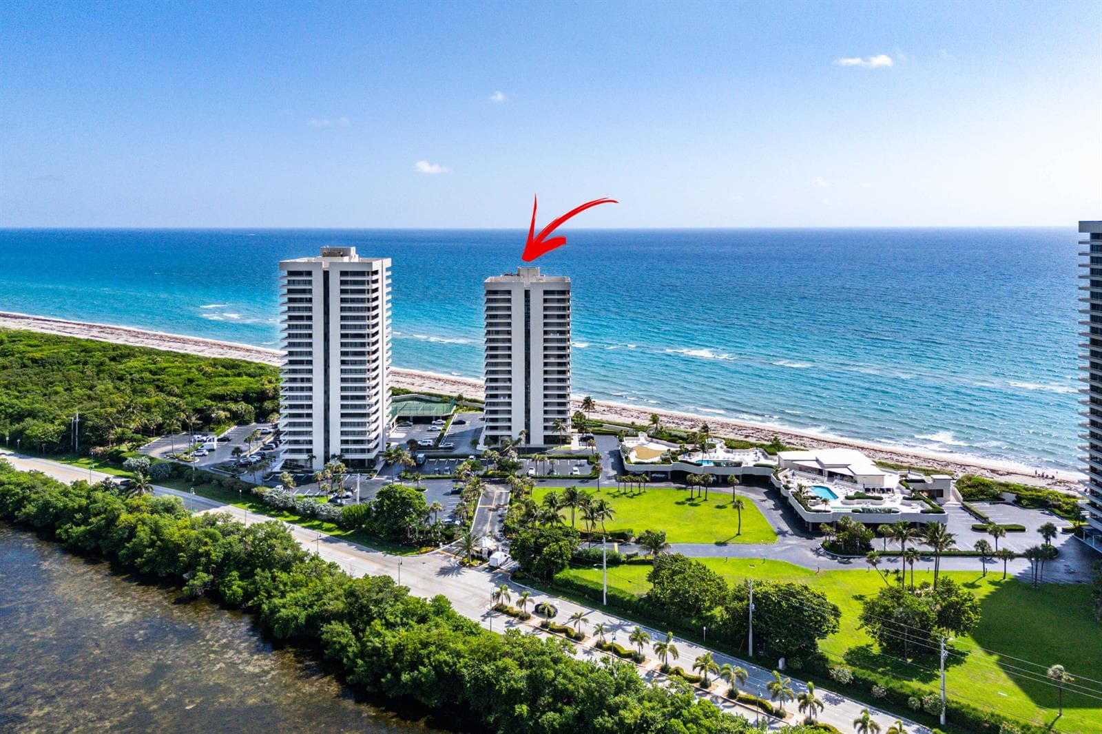 042-5540NorthOceanDrive-1C-RivieraBeach-