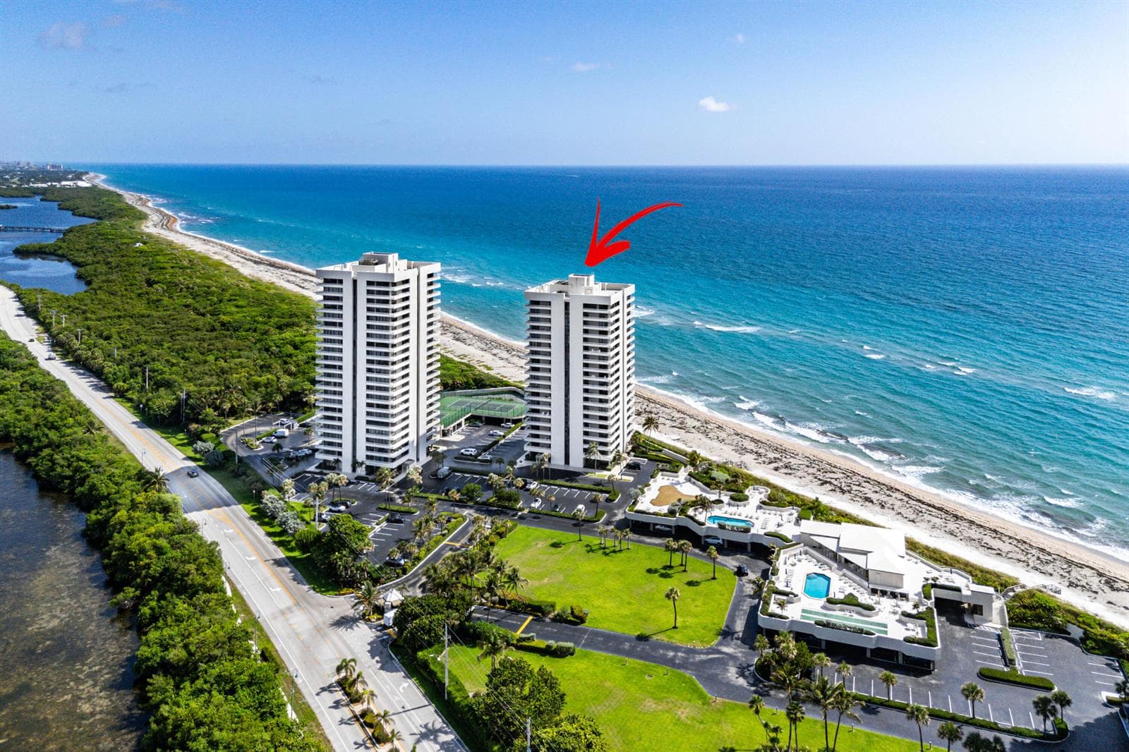 044-5540NorthOceanDrive-1C-RivieraBeach-