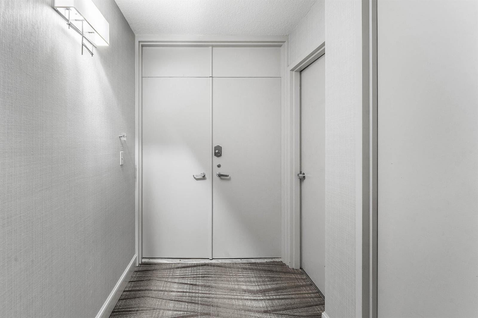 005-5540NorthOceanDrive-1C-RivieraBeach-