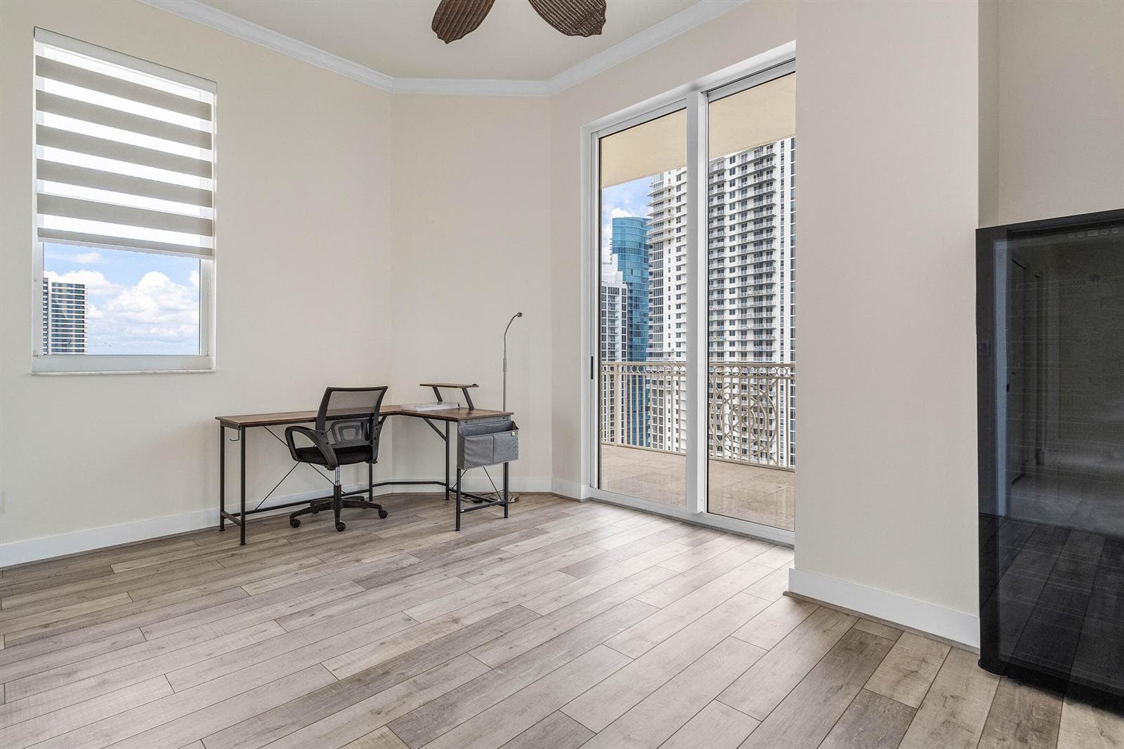009-511Southeast5Avenue-2417-FortLauderd