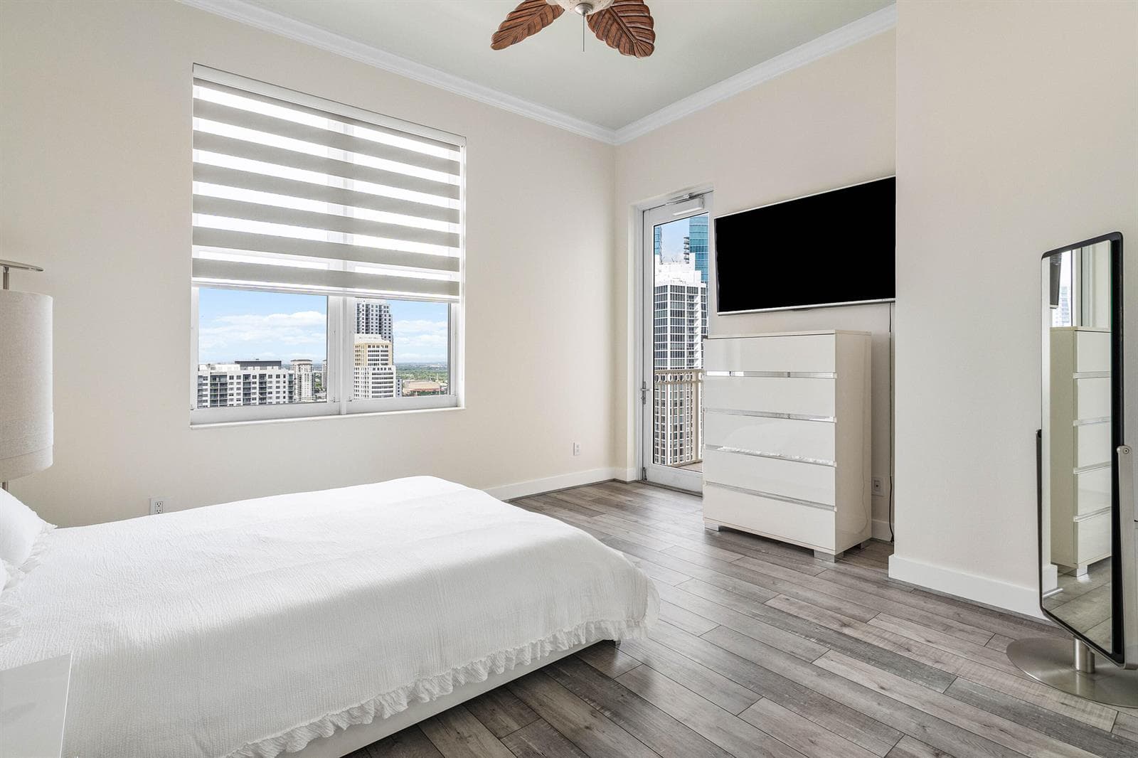 016-511Southeast5Avenue-2417-FortLauderd