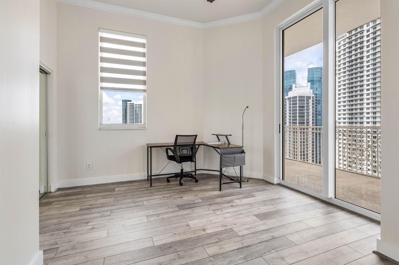 008-511Southeast5Avenue-2417-FortLauderd