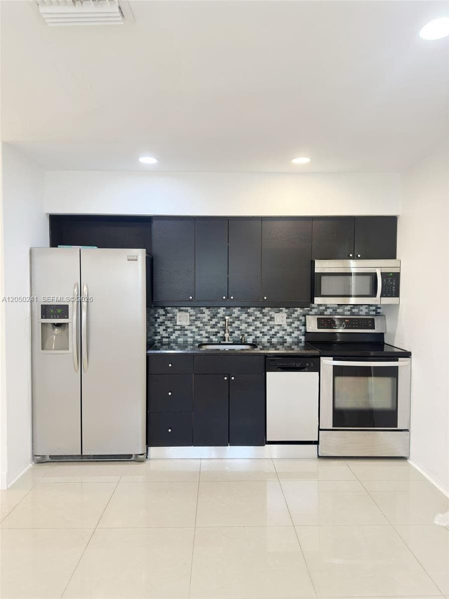 VICTORIA ISLES · #1 in Fort Lauderdale - Photo 3