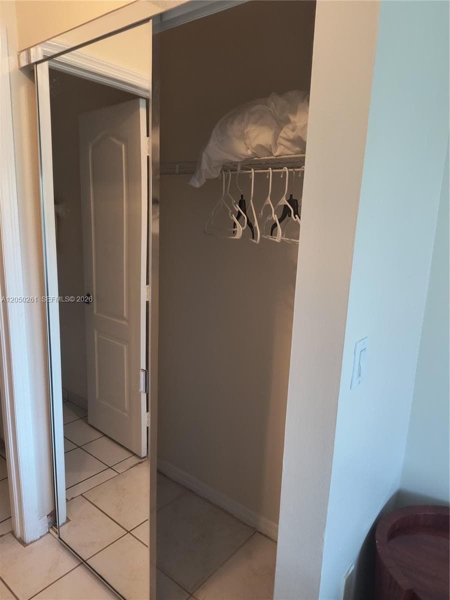 MASTER BEDROOM 2 MIRRORED CLOSETS