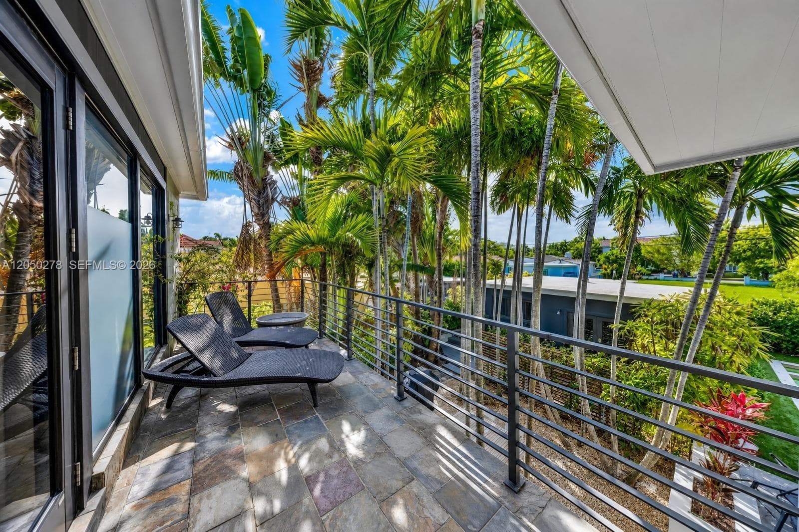 1548 Biarritz Dr photo 31