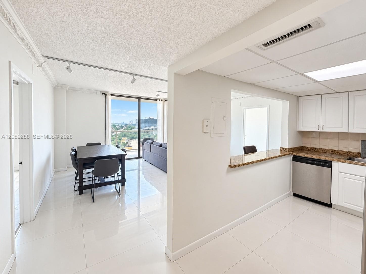SAILBOAT CAY CONDO · #1407 in North Miami - Photo 11