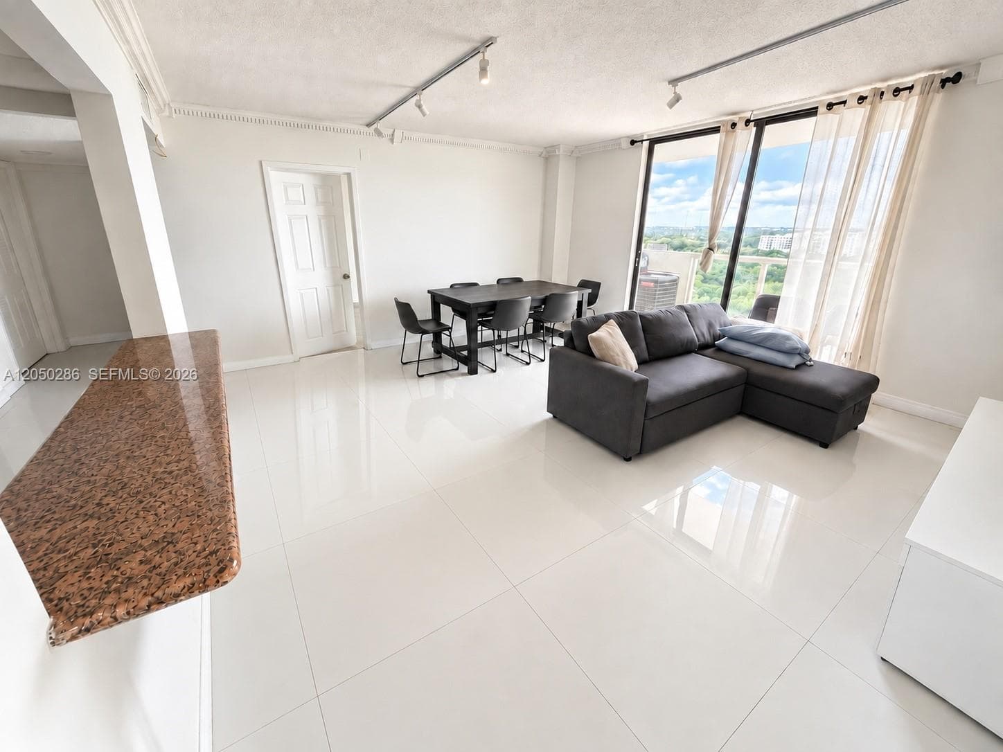 SAILBOAT CAY CONDO · #1407 in North Miami - Photo 4