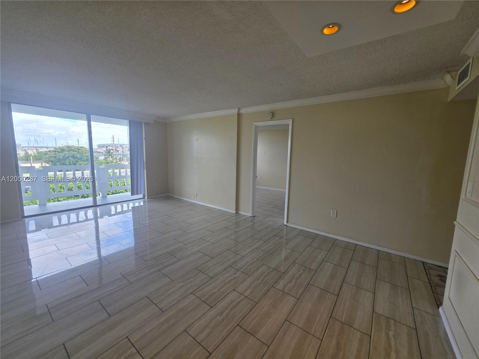 PARKWAY TOWERS BLDG 1 · #511 in Miami - Photo 3