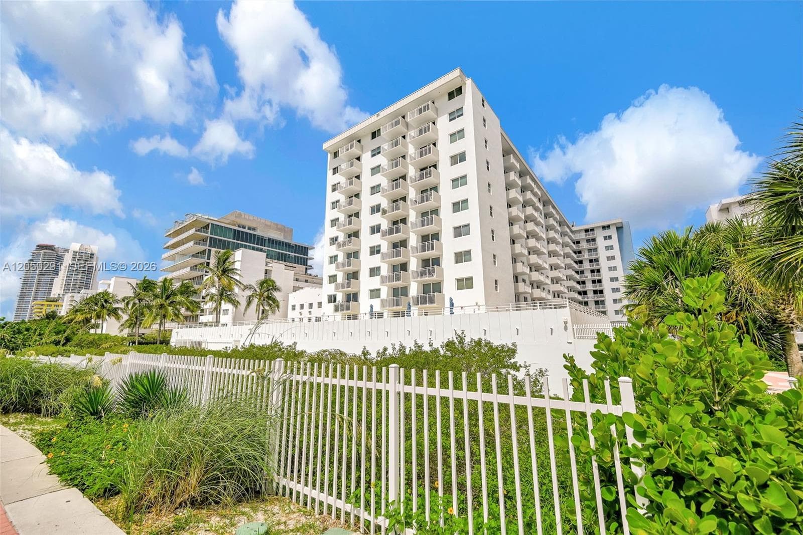 OCEAN POINT CONDO · #623 in Miami Beach - Photo 42
