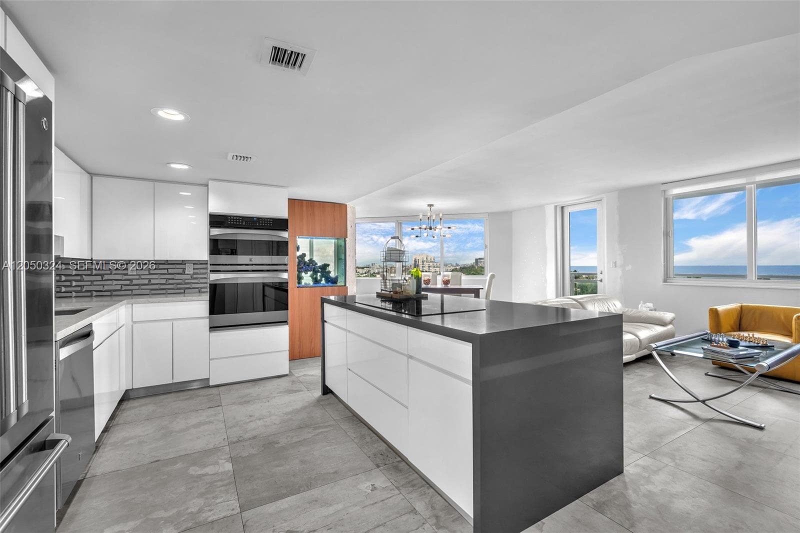 BURLEIGH HOUSE CONDO · #736 in Miami Beach - Photo 1