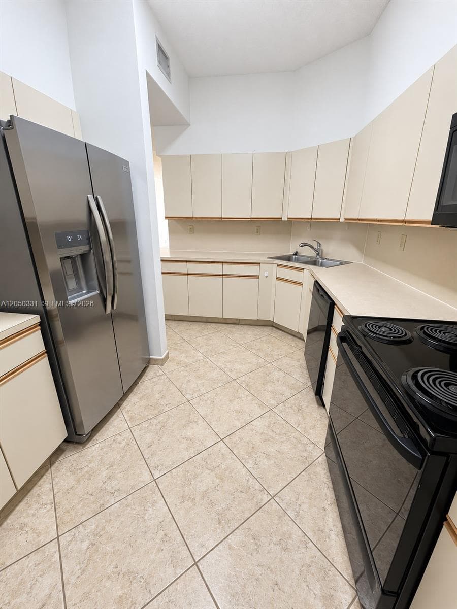 ATLANTIC ROSE CONDO · #105 in Surfside - Photo 12