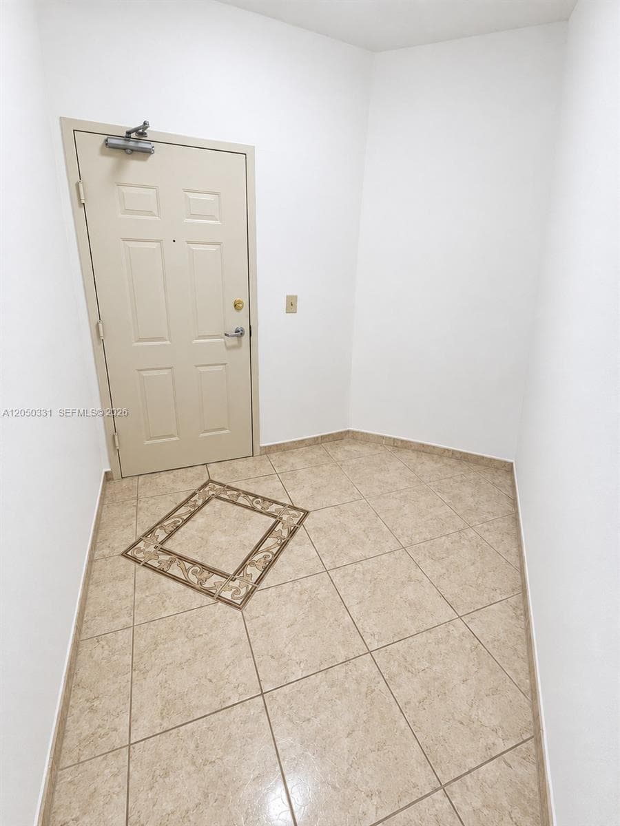 ATLANTIC ROSE CONDO · #105 in Surfside - Photo 10