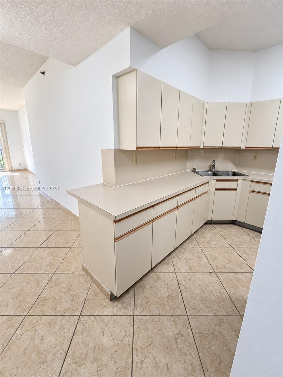ATLANTIC ROSE CONDO · #105 in Surfside - Photo 11
