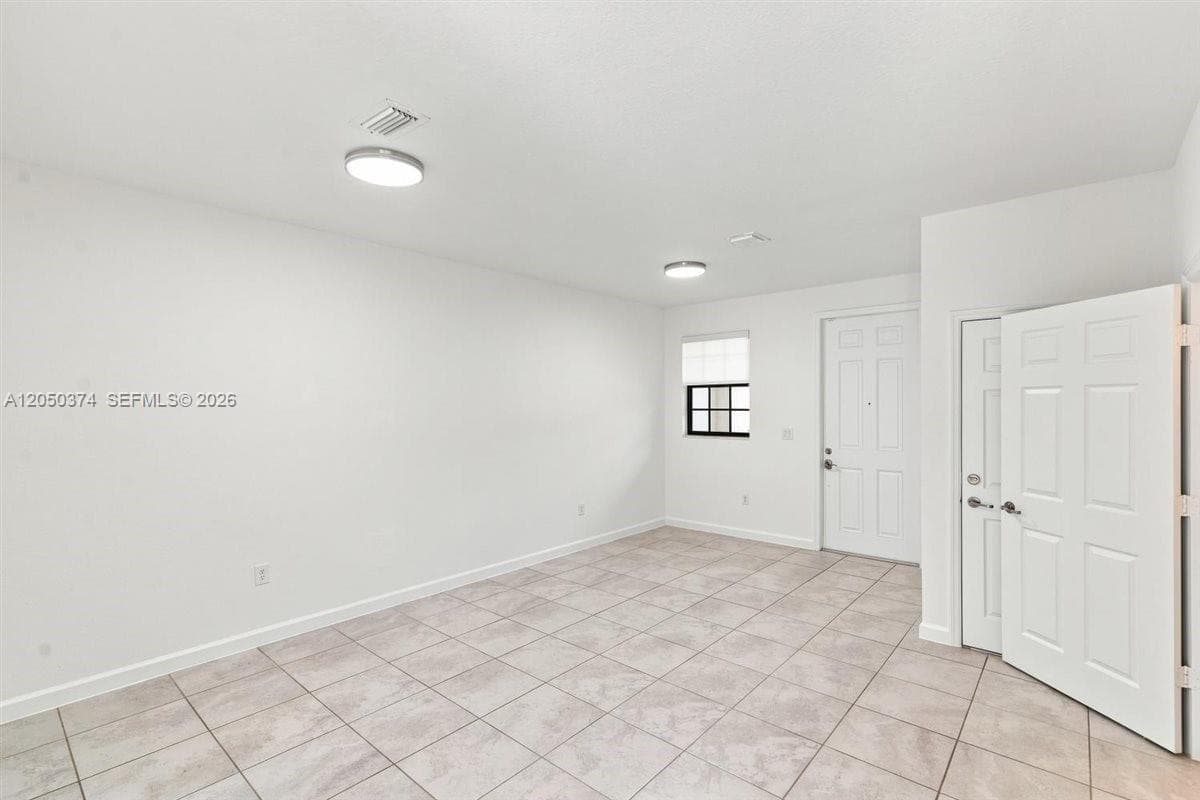 125 SE 34th Ter photo 5
