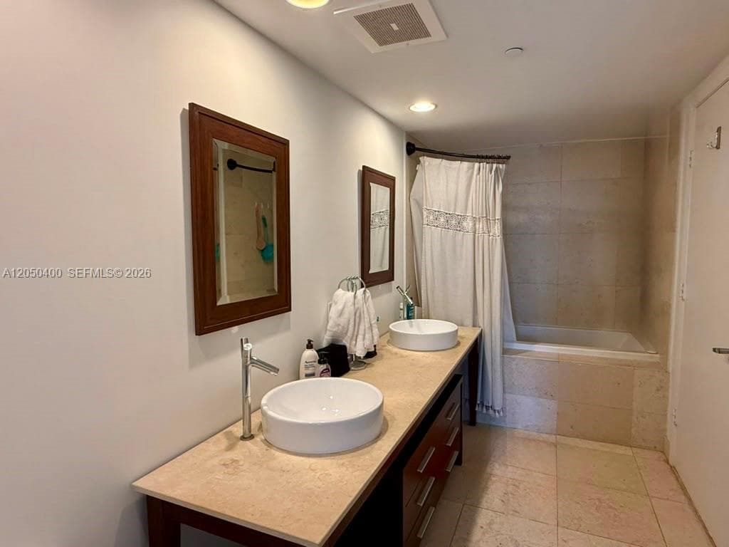 Icon Brickell I · #1012 in Miami - Photo 6