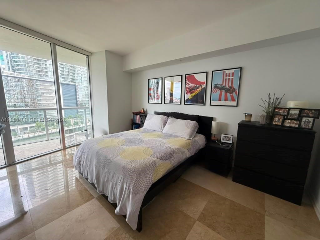 Icon Brickell I · #1012 in Miami - Photo 9