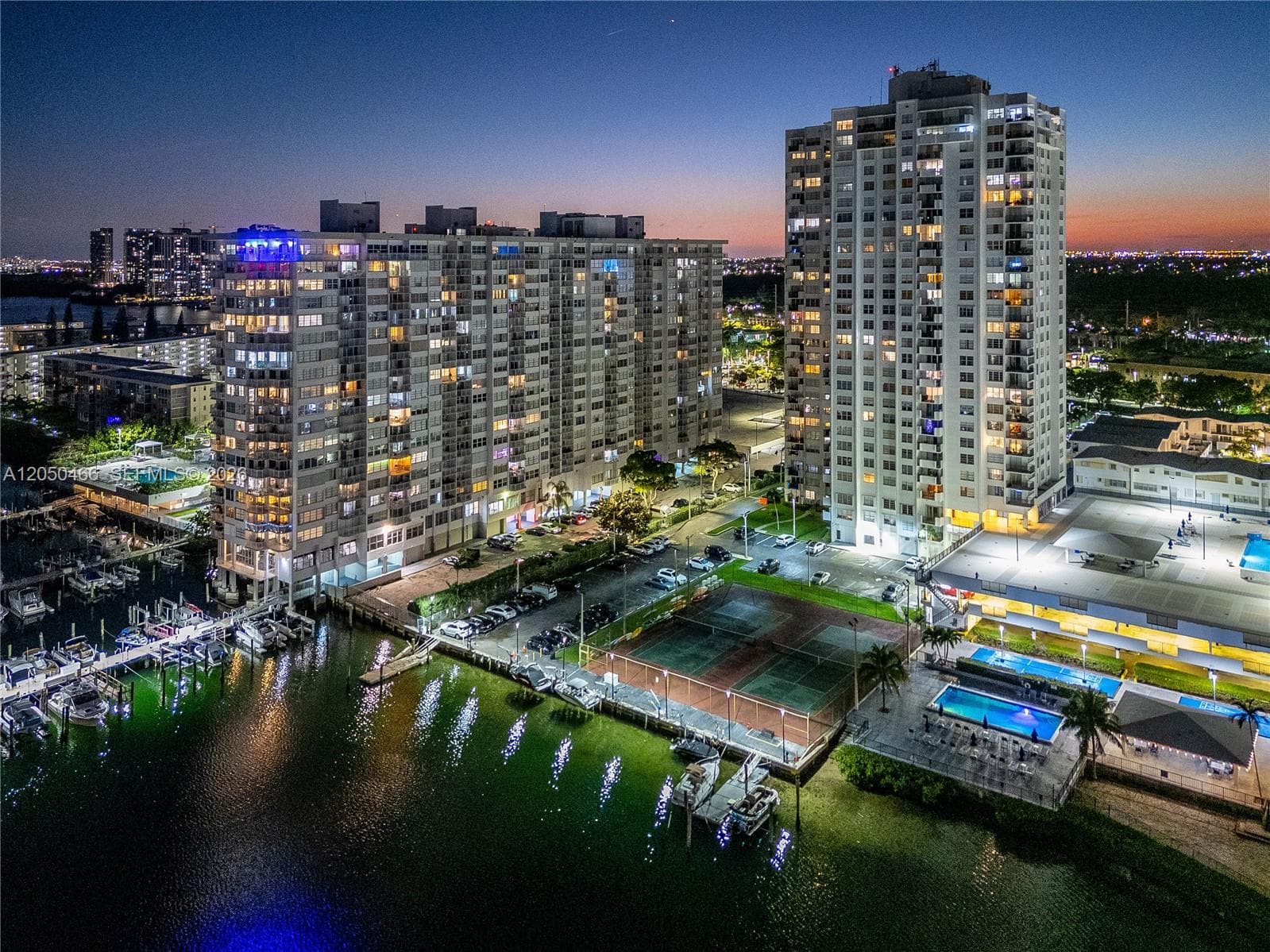 DEL PRADO MARINA · #1903 in Aventura - Photo 12