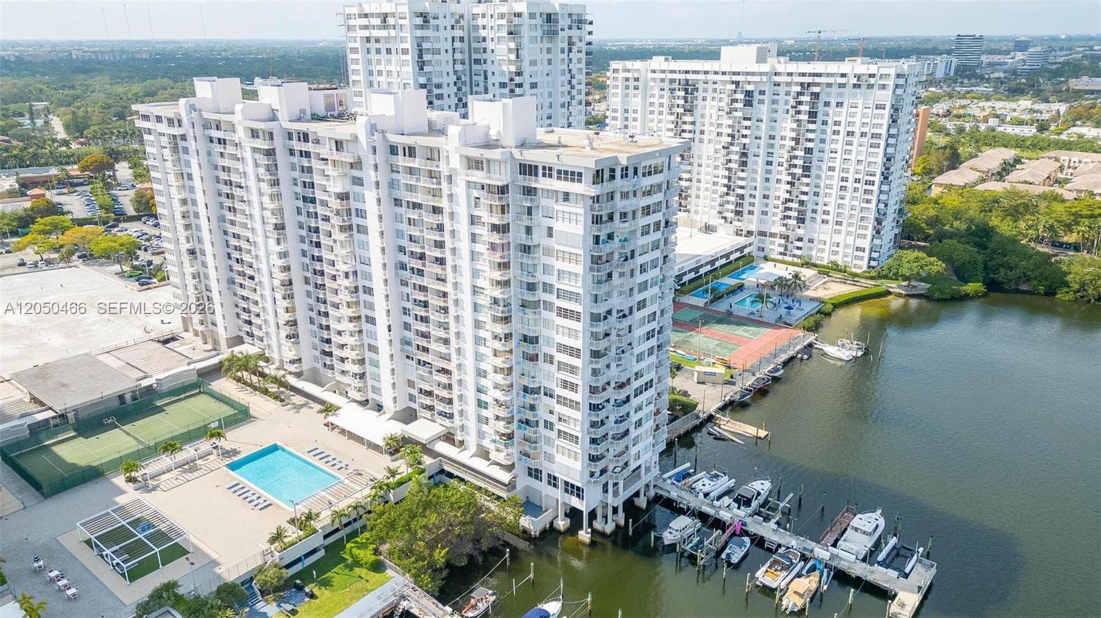 DEL PRADO MARINA · #1903 in Aventura - Photo 49