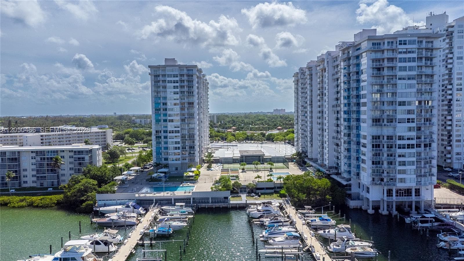 DEL PRADO MARINA · #1903 in Aventura - Photo 45