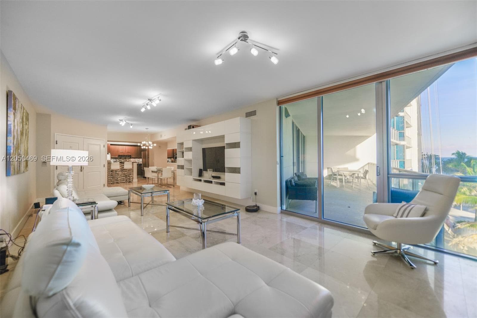 OCEAN PALMS CONDO · #404 in Hollywood - Photo 7