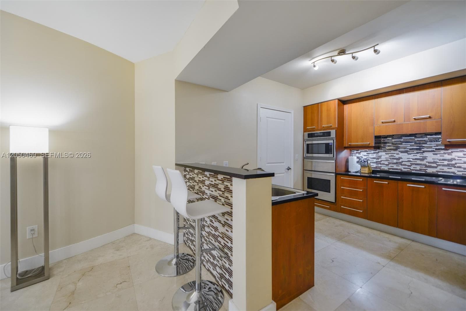 OCEAN PALMS CONDO · #404 in Hollywood - Photo 11