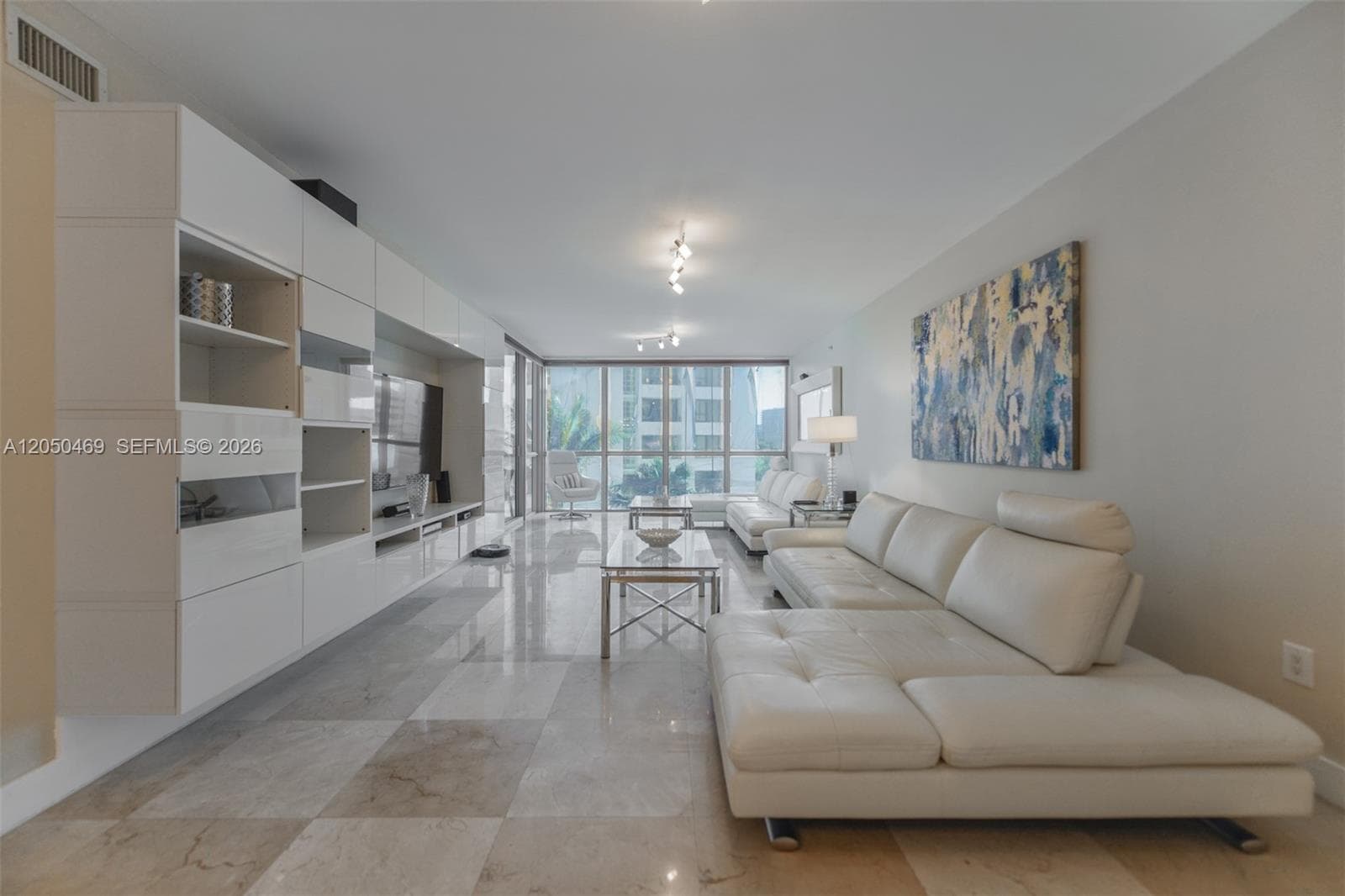 OCEAN PALMS CONDO · #404 in Hollywood - Photo 4