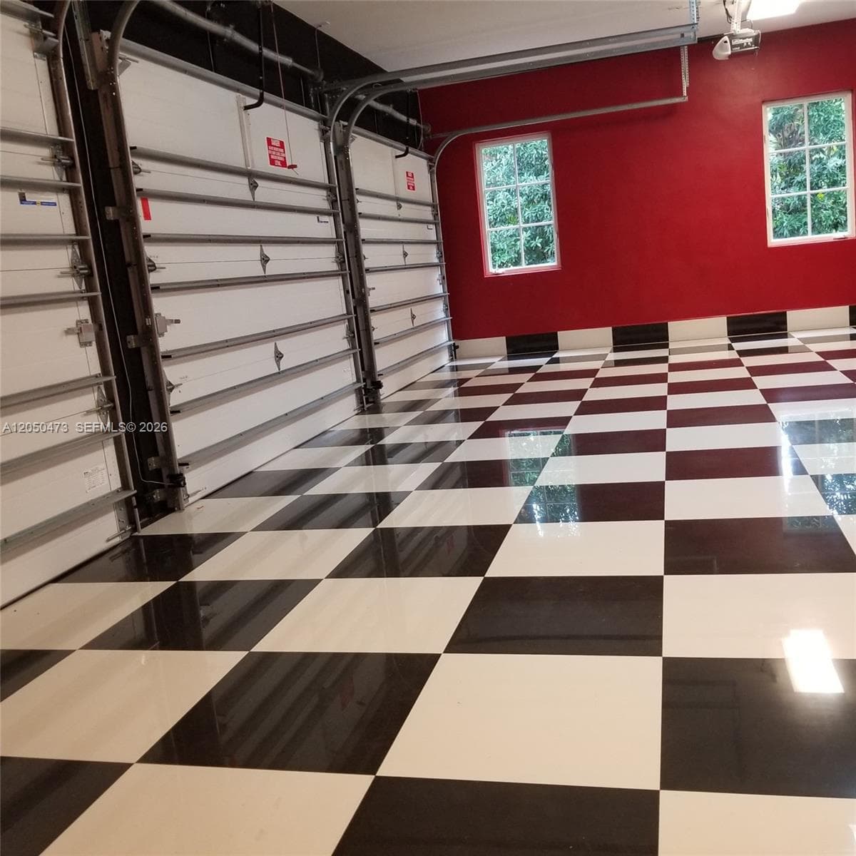 Beautiful very spacious 3-car garage