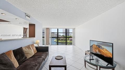 200 Leslie · #722 in Hallandale Beach - Photo 17