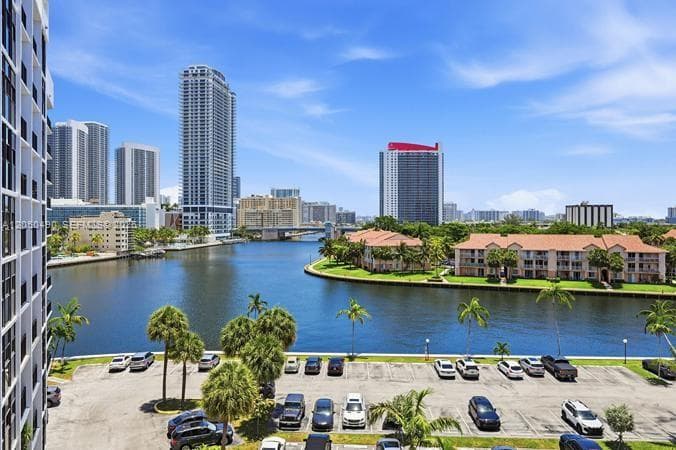 200 Leslie · #722 in Hallandale Beach - Photo 7