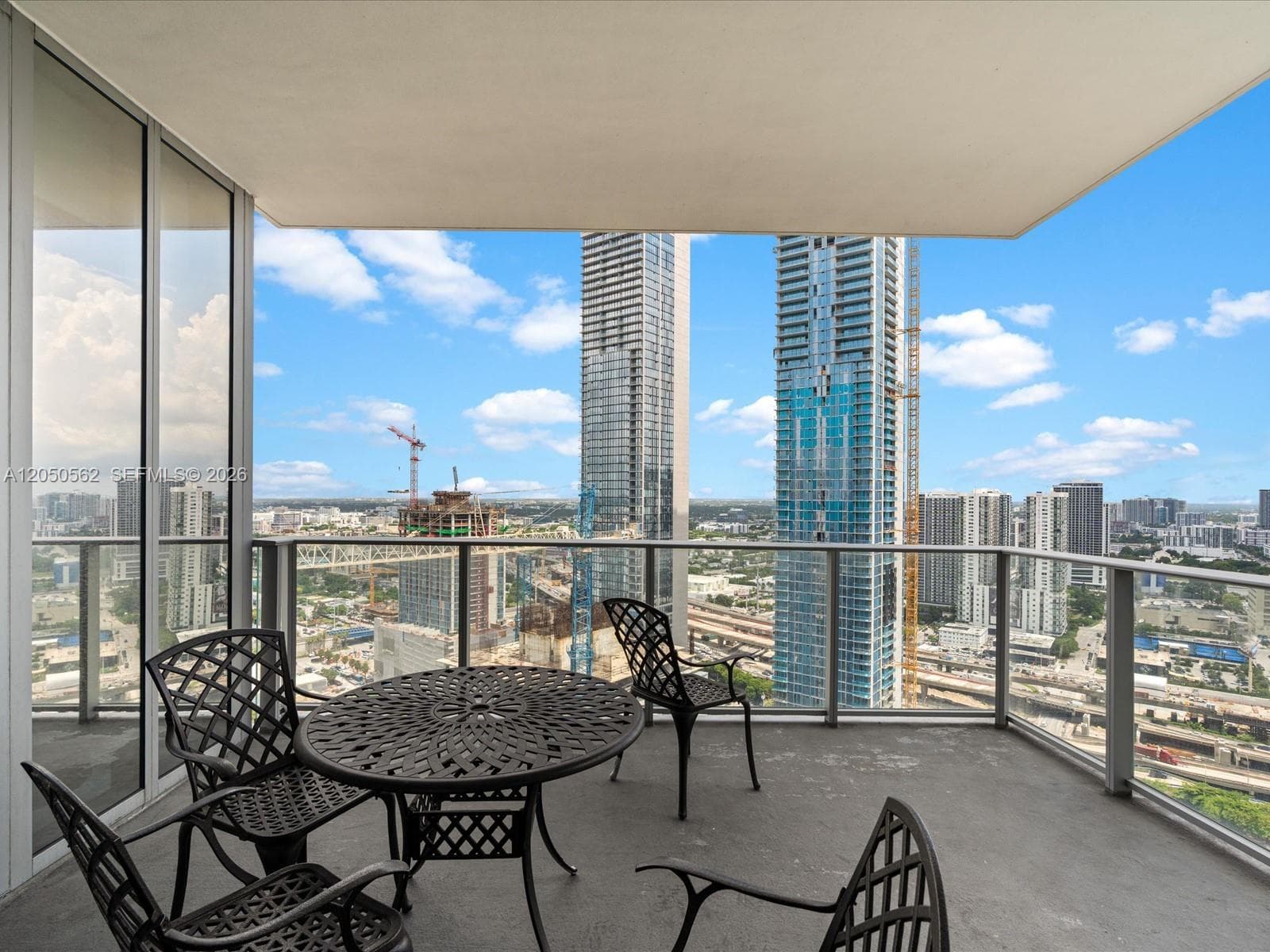 Paramount Miami Worldcenter · #3000 in Miami - Photo 16