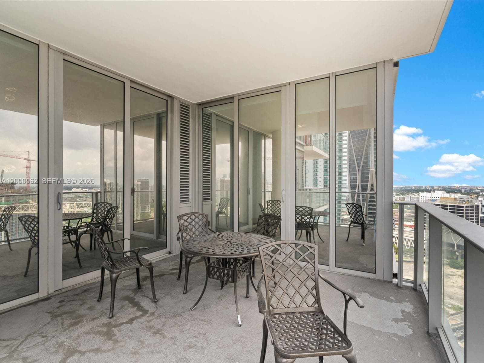 Paramount Miami Worldcenter · #3000 in Miami - Photo 15