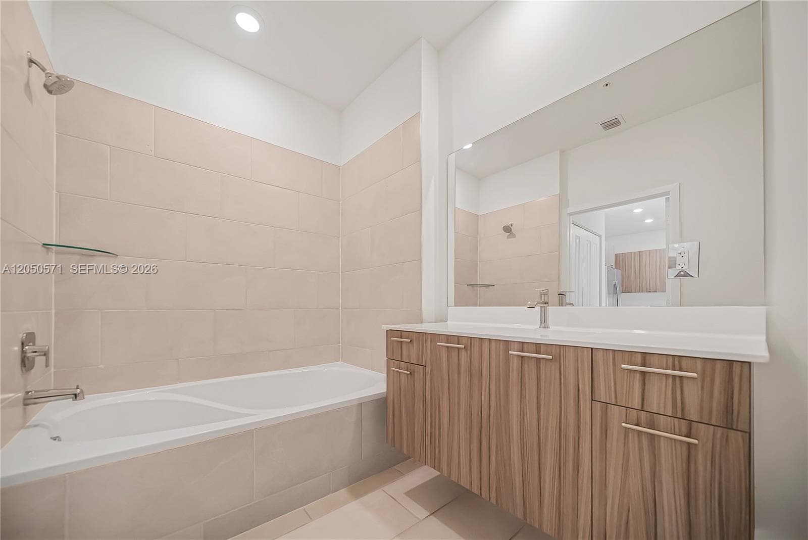 Urbana · #C-202 in Doral - Photo 15