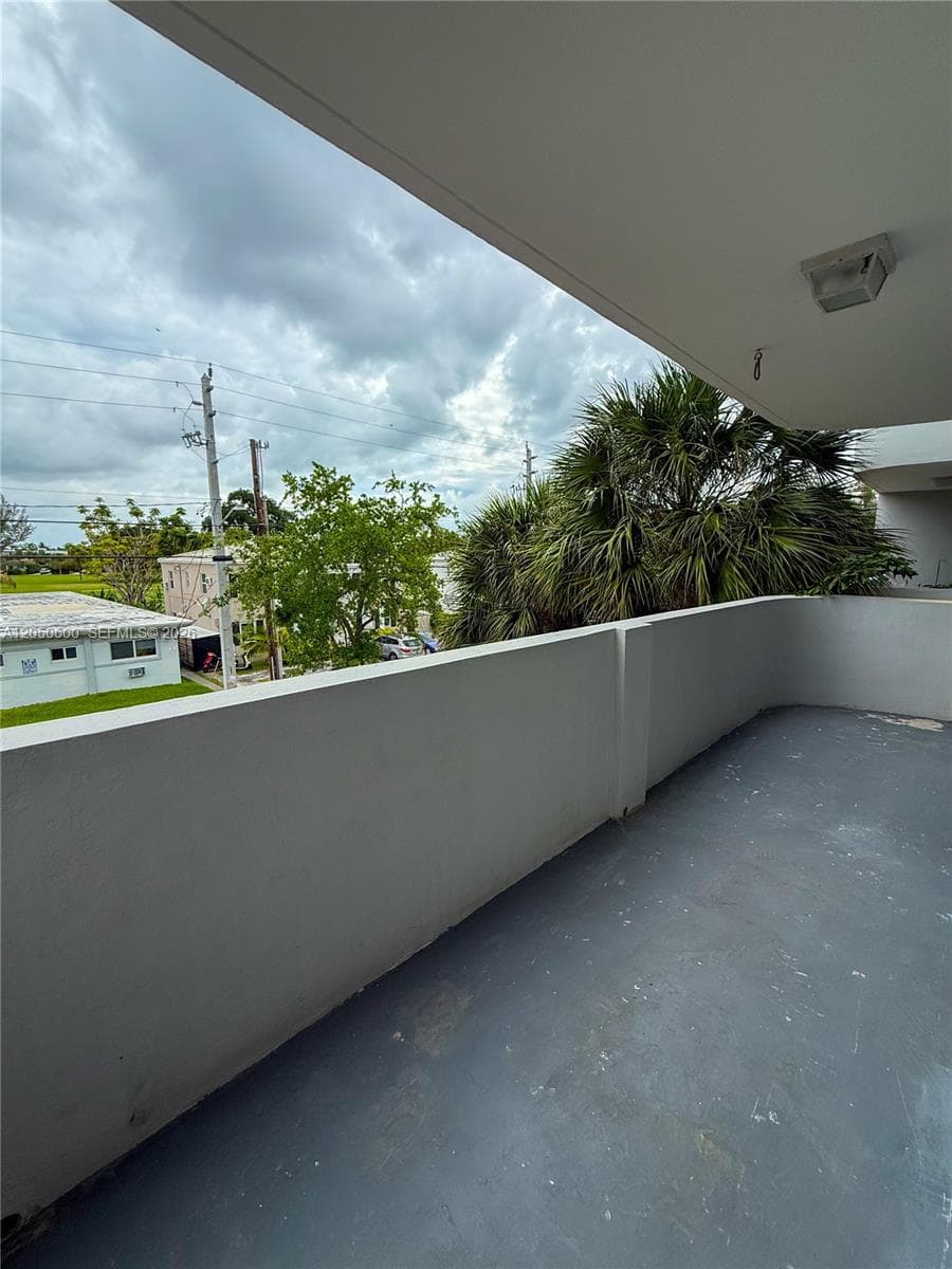 Normandy Shores · #3C in Miami Beach - Photo 4