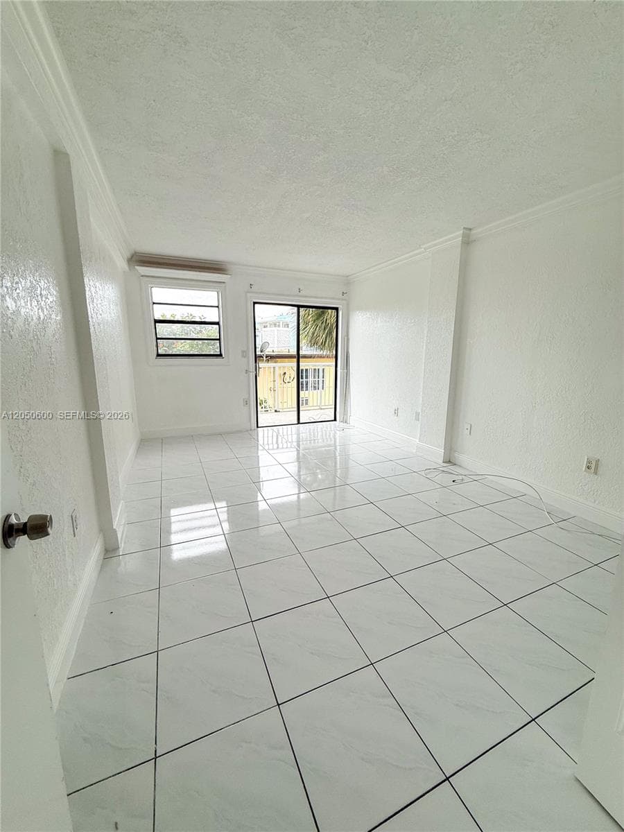 Normandy Shores · #3C in Miami Beach - Photo 8
