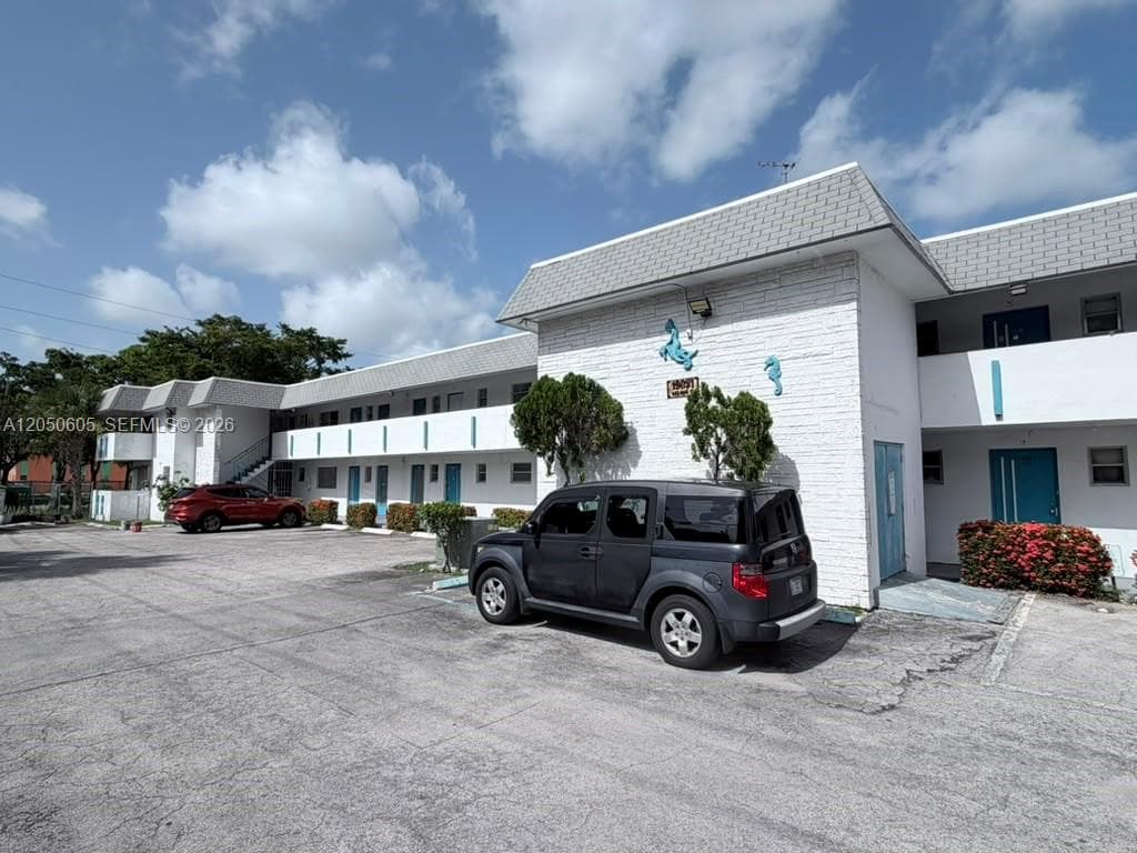 STAR LAKE ESTATES NO 15 C · #1503 in Miami - Photo 2