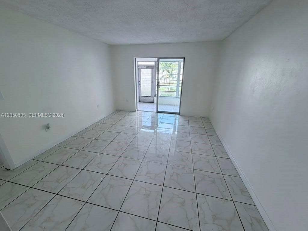 STAR LAKE ESTATES NO 15 C · #1503 in Miami - Photo 6