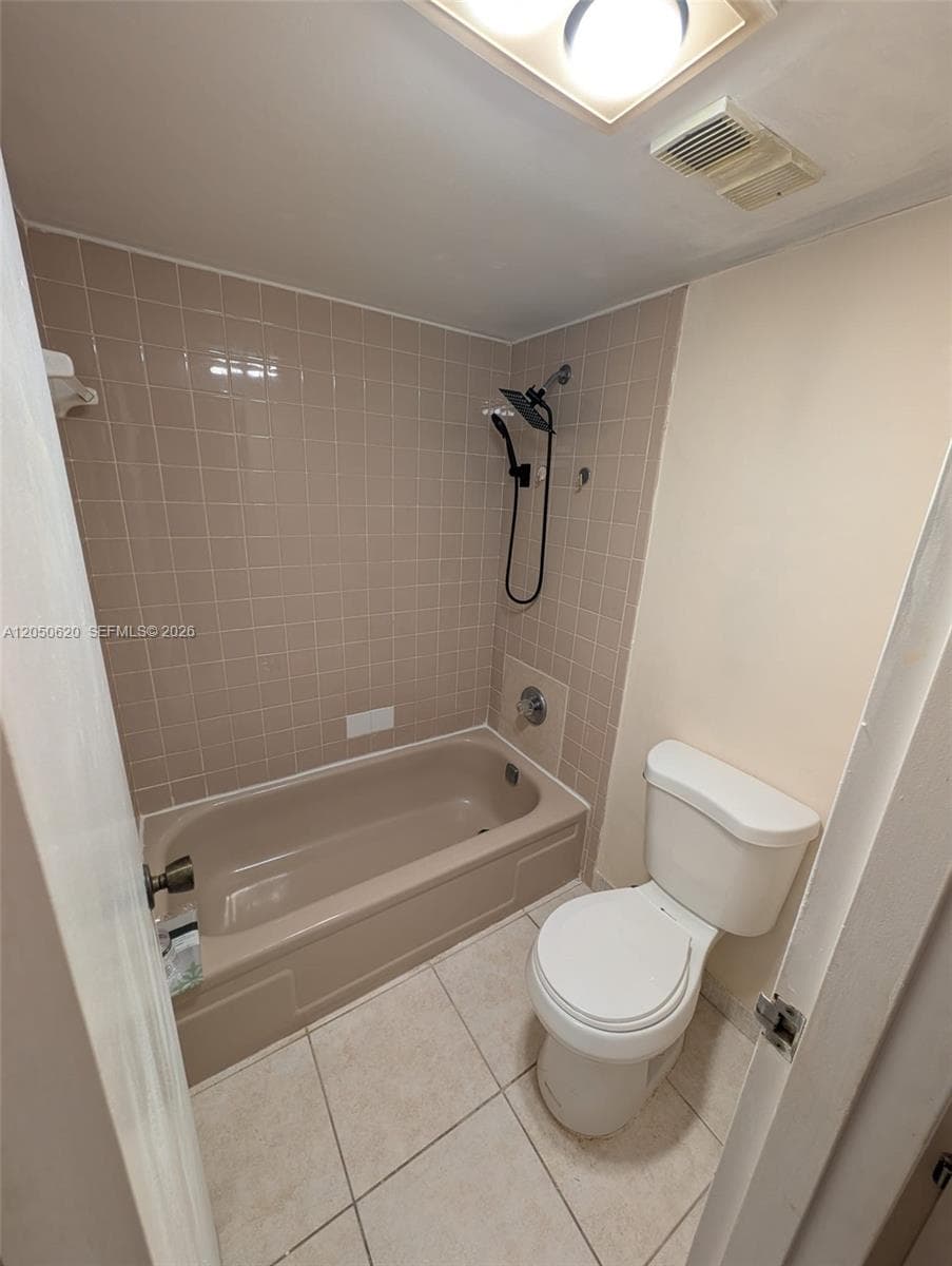HERITAGE CIRCLE CONDO · #13-2C in Deerfield Beach - Photo 8